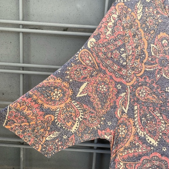 LulaRoe Muted Paisley Printed Jersey Perfect T High Low Top-#0342 - Picture 4 of 12